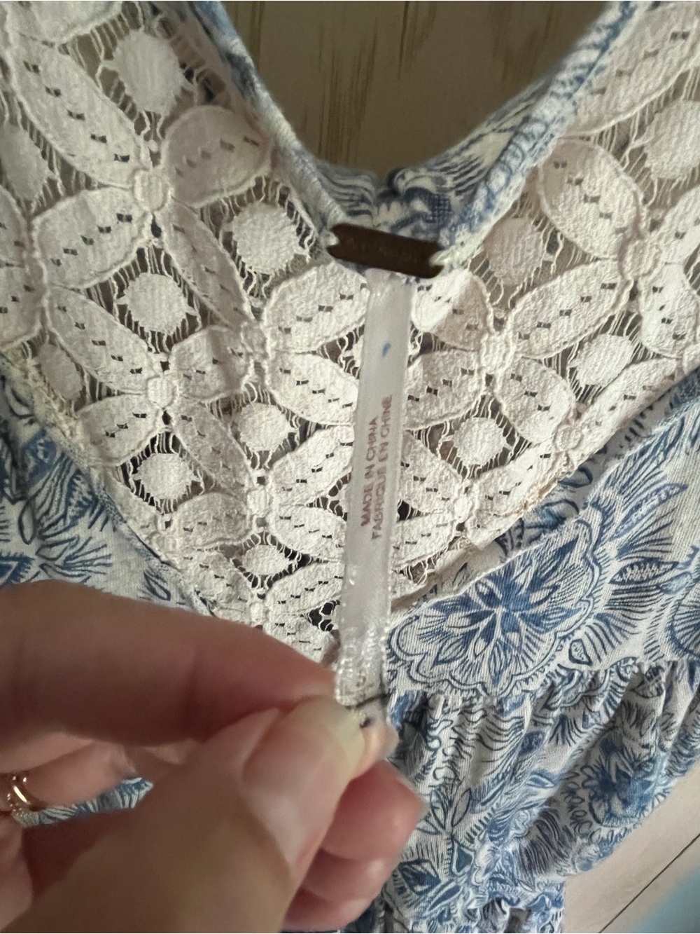 Free People Tank Top Floral Blue with Cream Lace Chest Sz Small - Picture 6 of 10
